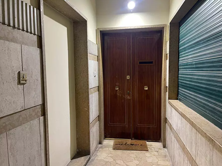 Immagine 16 di Appartamento in vendita  a Mantova