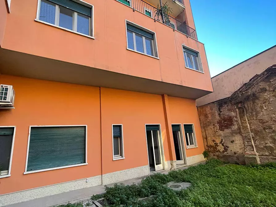 Immagine 10 di Appartamento in vendita  a Mantova