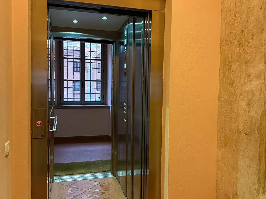 Immagine 31 di Appartamento in vendita  a Mantova