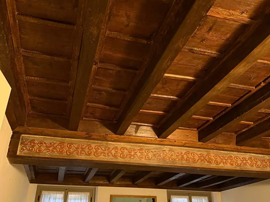 Immagine 25 di Appartamento in vendita  a Mantova