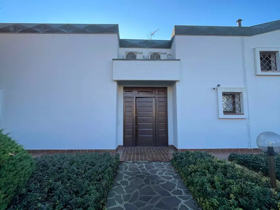 Immagine 11 di Villa in vendita  a Commessaggio