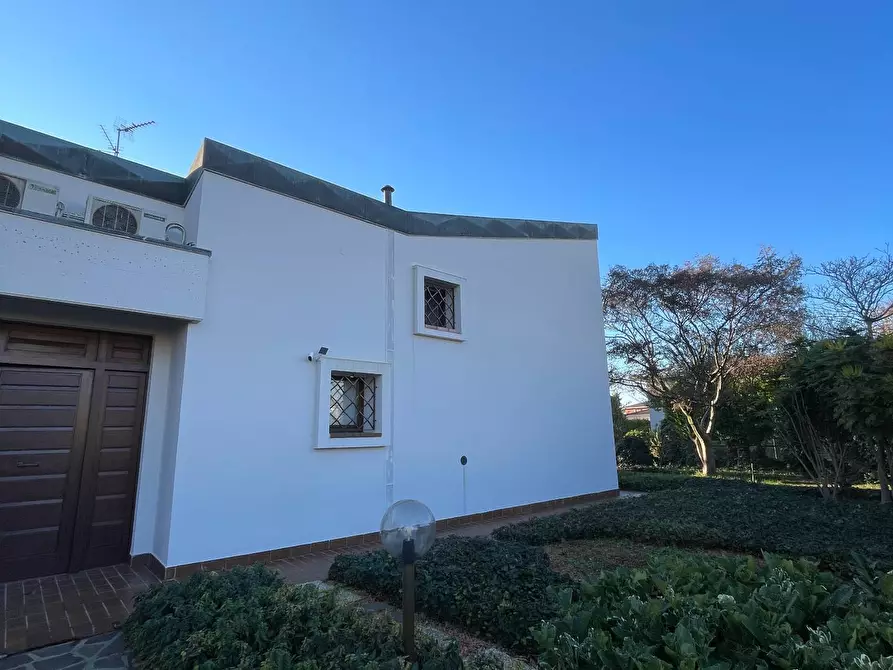 Immagine 12 di Villa in vendita  a Commessaggio