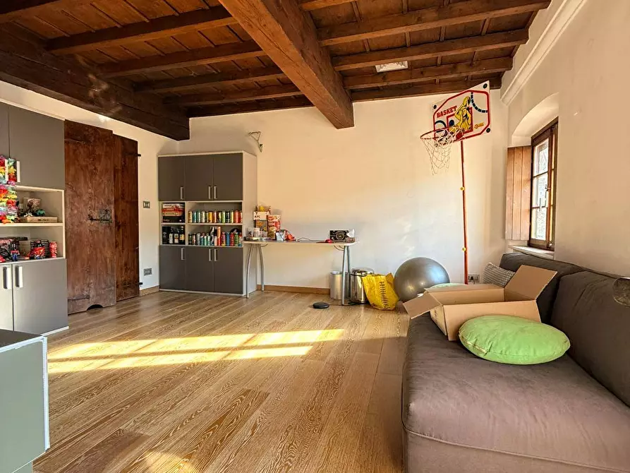 Immagine 13 di Appartamento in vendita  a Mantova