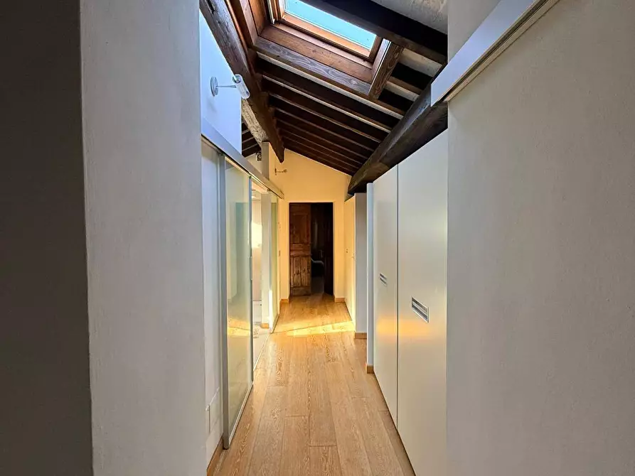 Immagine 22 di Appartamento in vendita  a Mantova