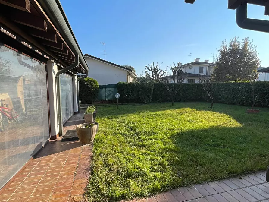 Immagine 14 di Villa in vendita  a Commessaggio