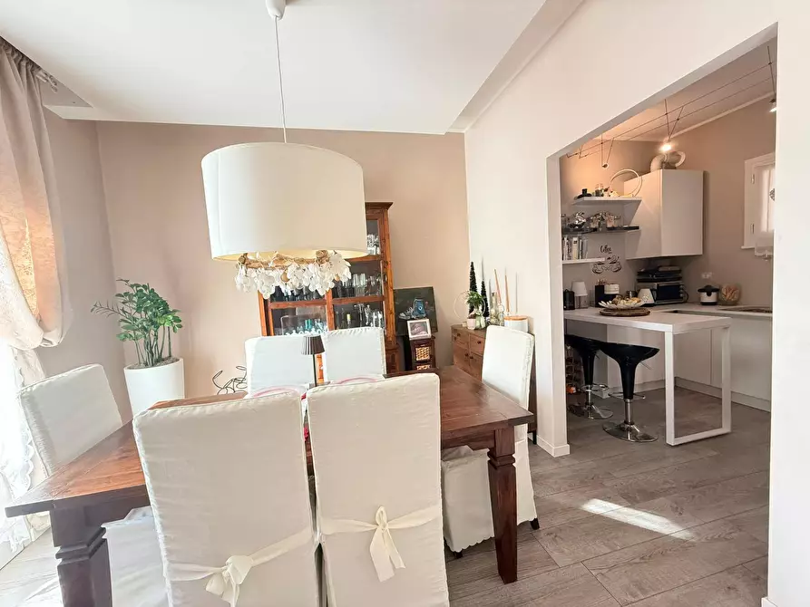 Immagine 1 di Appartamento in vendita  a Mantova