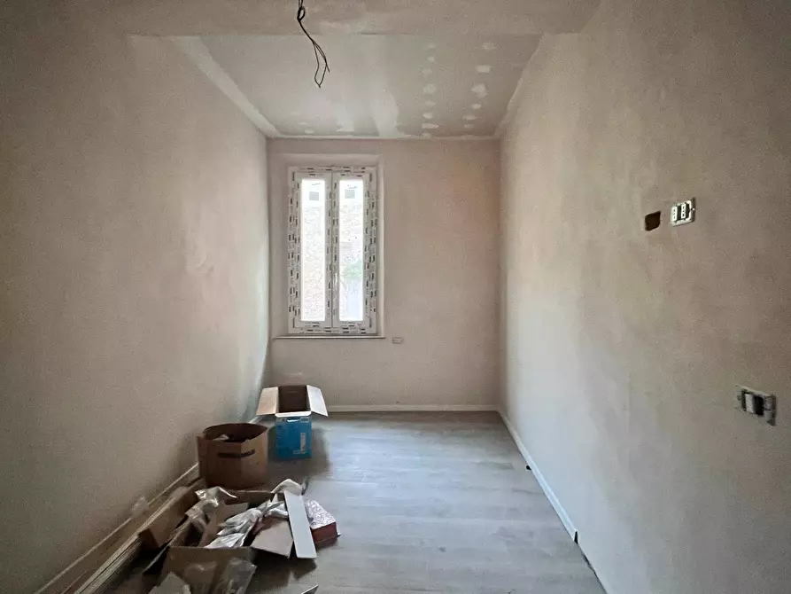 Immagine 11 di Appartamento in vendita  a Mantova