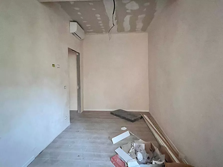 Immagine 13 di Appartamento in vendita  a Mantova