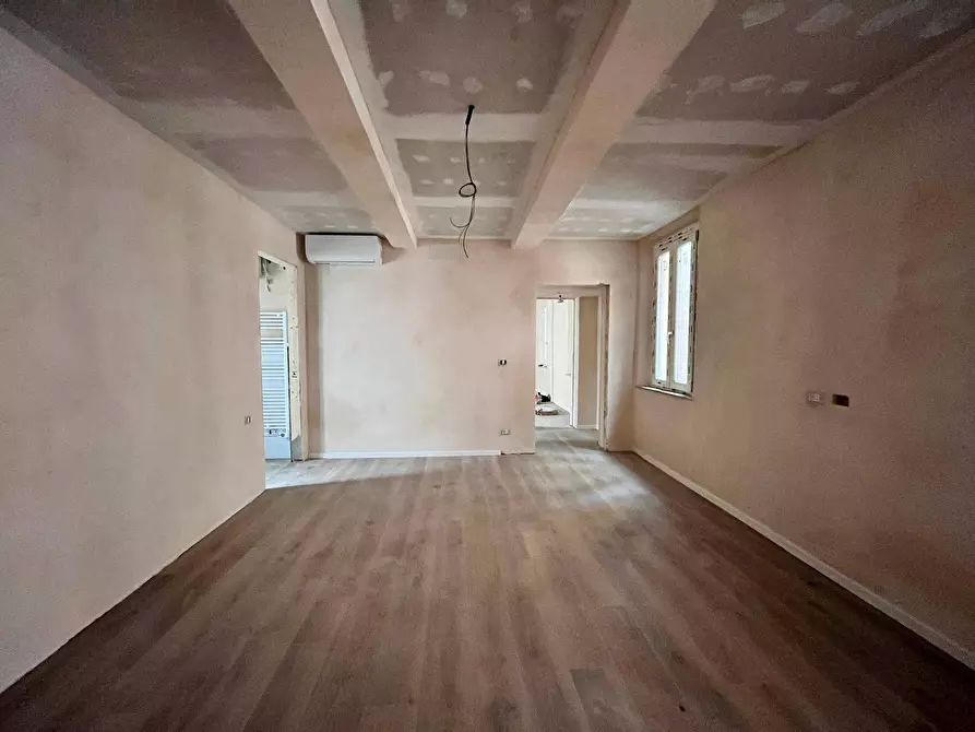 Immagine 5 di Appartamento in vendita  a Mantova