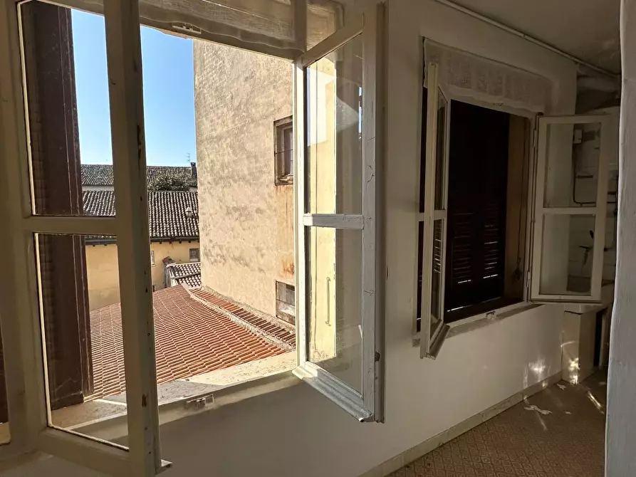 Immagine 30 di Casa indipendente in vendita  a Mantova