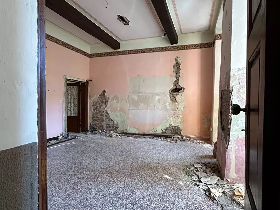 Immagine 32 di Casa indipendente in vendita  a Mantova