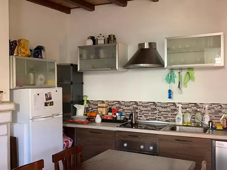 Immagine 10 di Casa indipendente in vendita  a Mantova