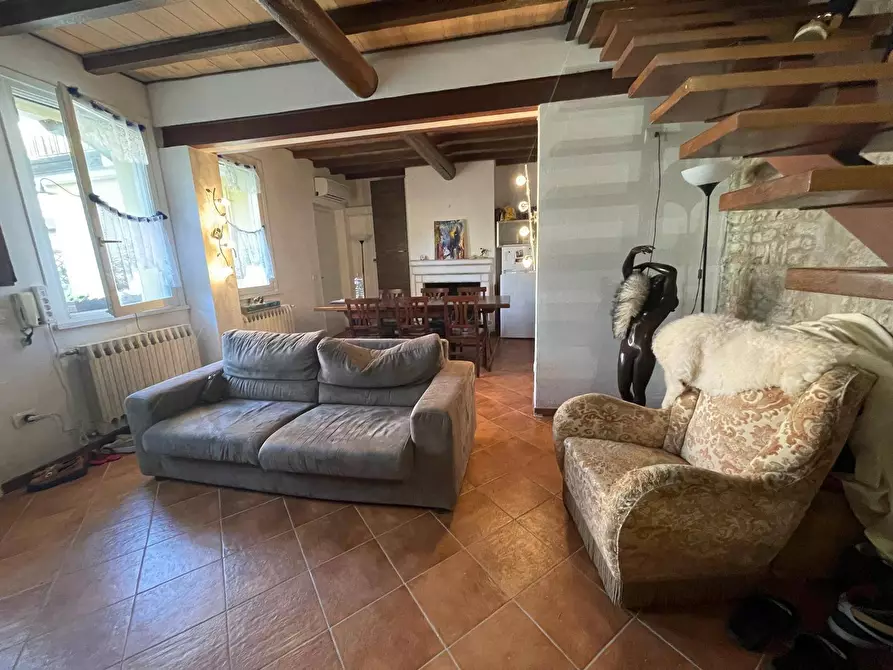 Immagine 6 di Casa indipendente in vendita  a Mantova