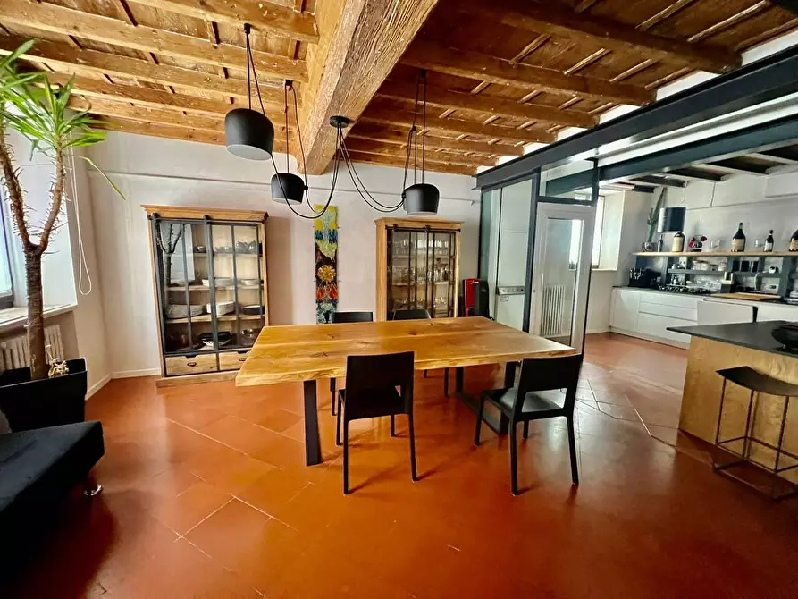 Immagine 12 di Casa indipendente in vendita  a Mantova