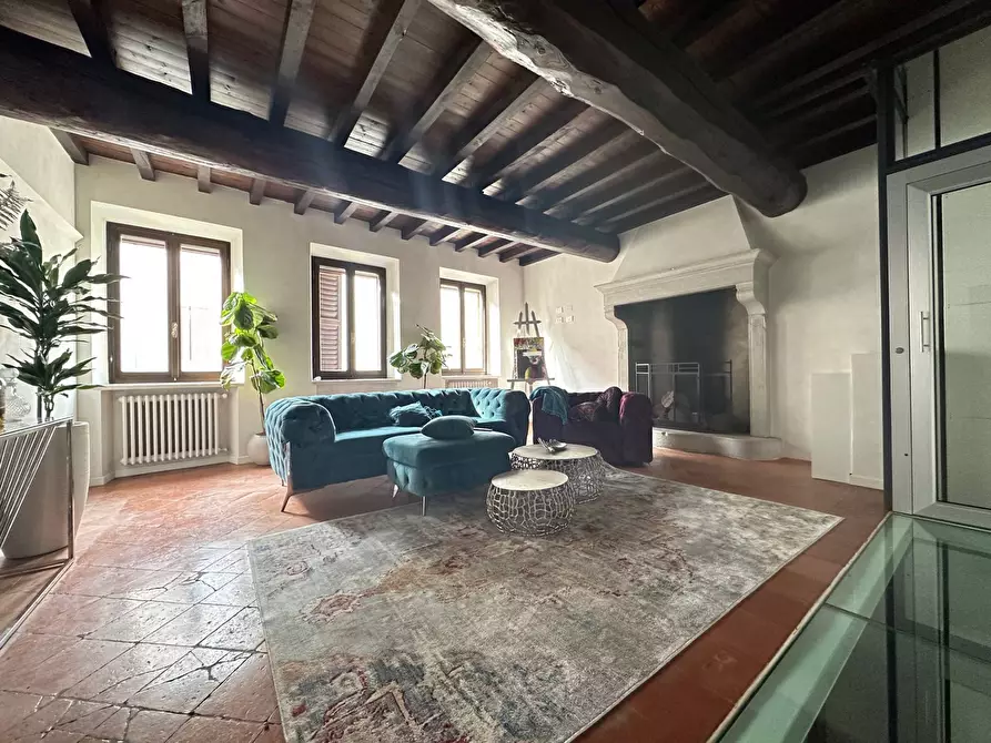 Immagine 8 di Casa indipendente in vendita  a Mantova