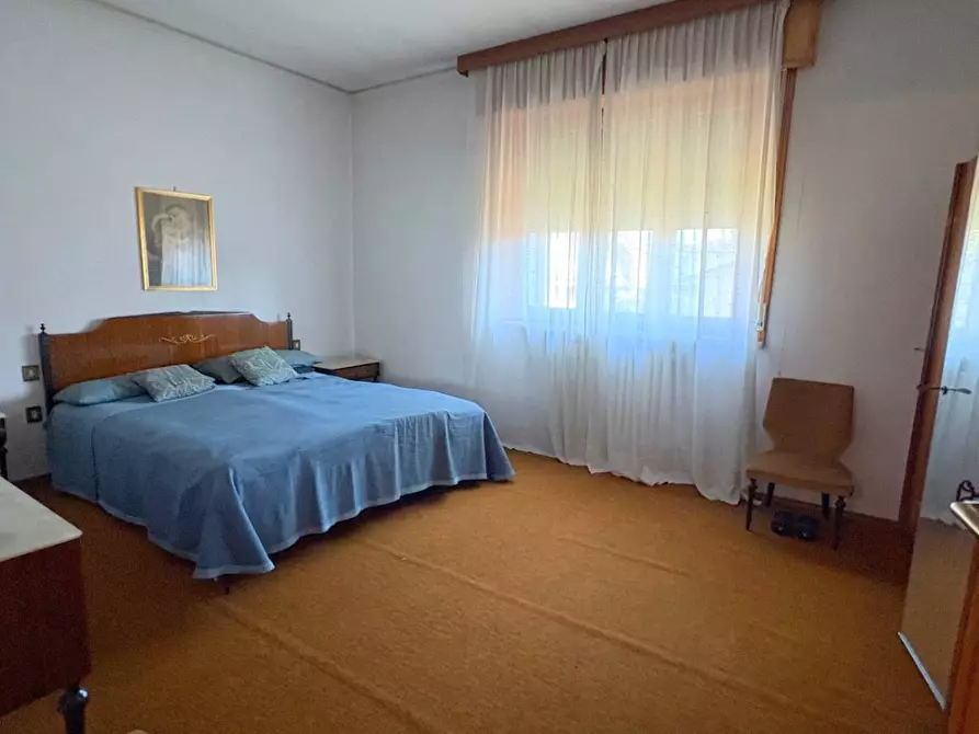 Immagine 8 di Villa in vendita  a Marmirolo