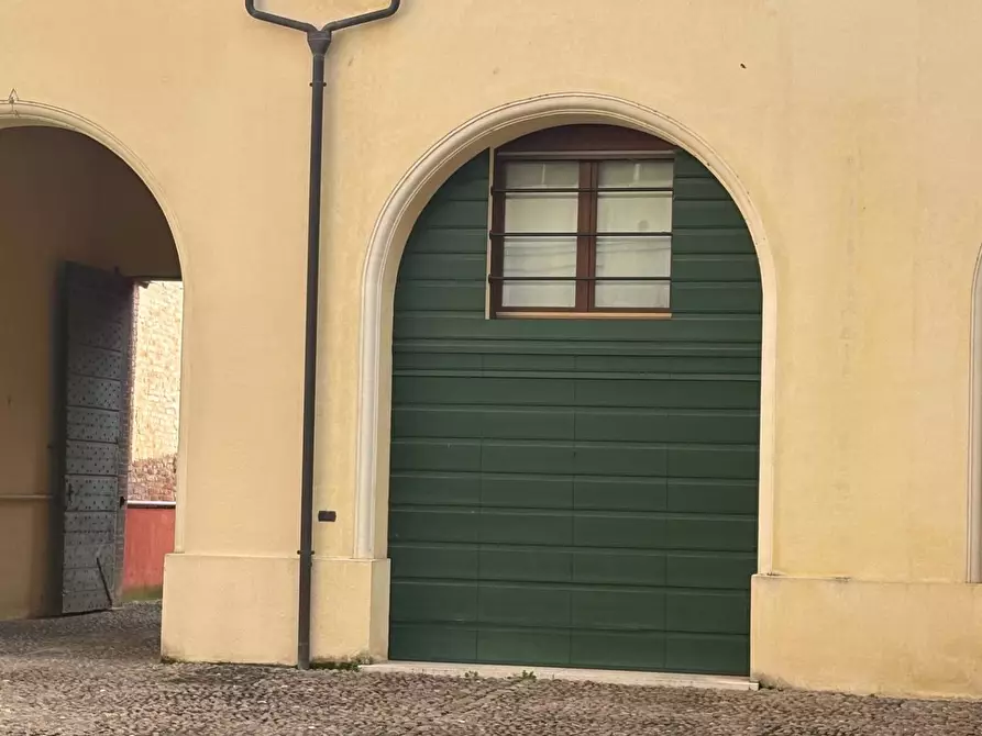 Immagine 3 di Appartamento in vendita  a Mantova