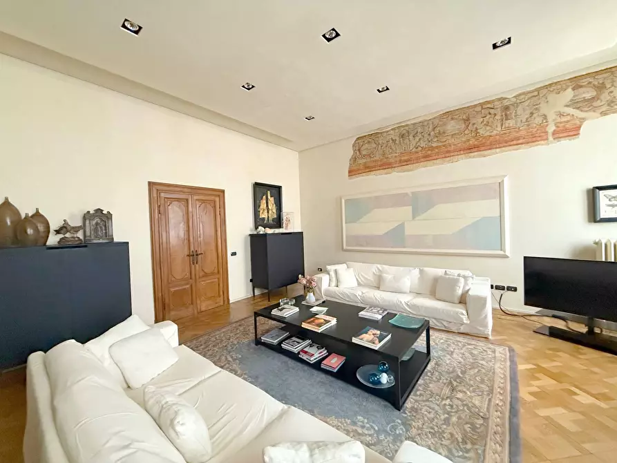 Immagine 11 di Appartamento in vendita  a Mantova