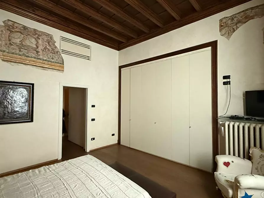 Immagine 27 di Appartamento in vendita  a Mantova