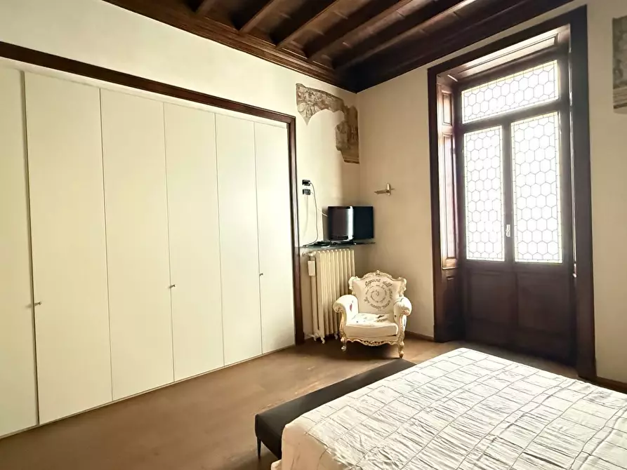 Immagine 30 di Appartamento in vendita  a Mantova