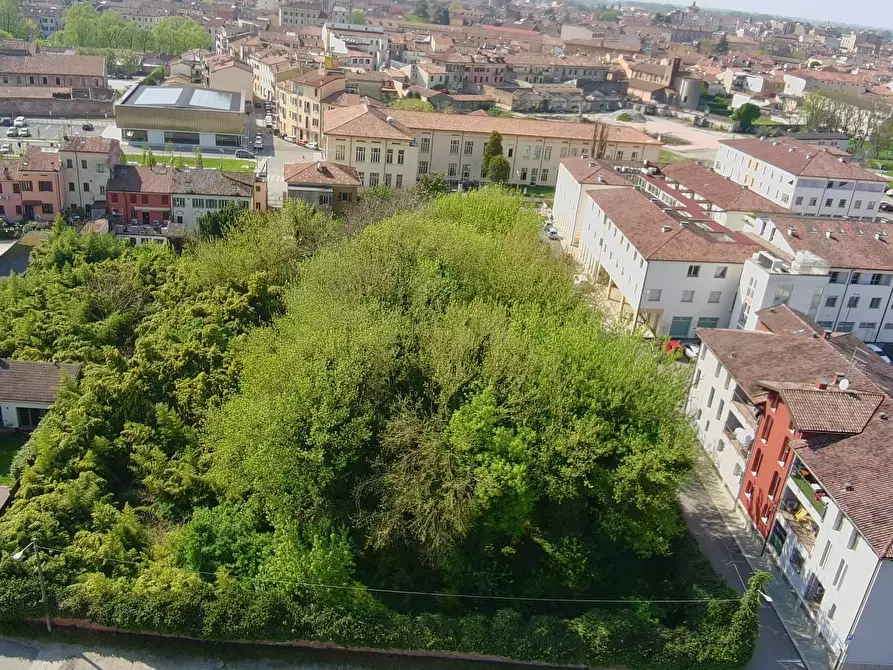 Immagine 8 di Terreno residenziale in vendita  a Mantova