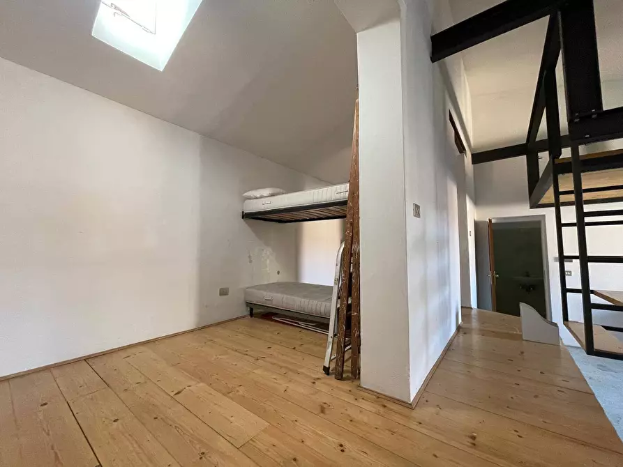 Immagine 4 di Appartamento in vendita  a Mantova