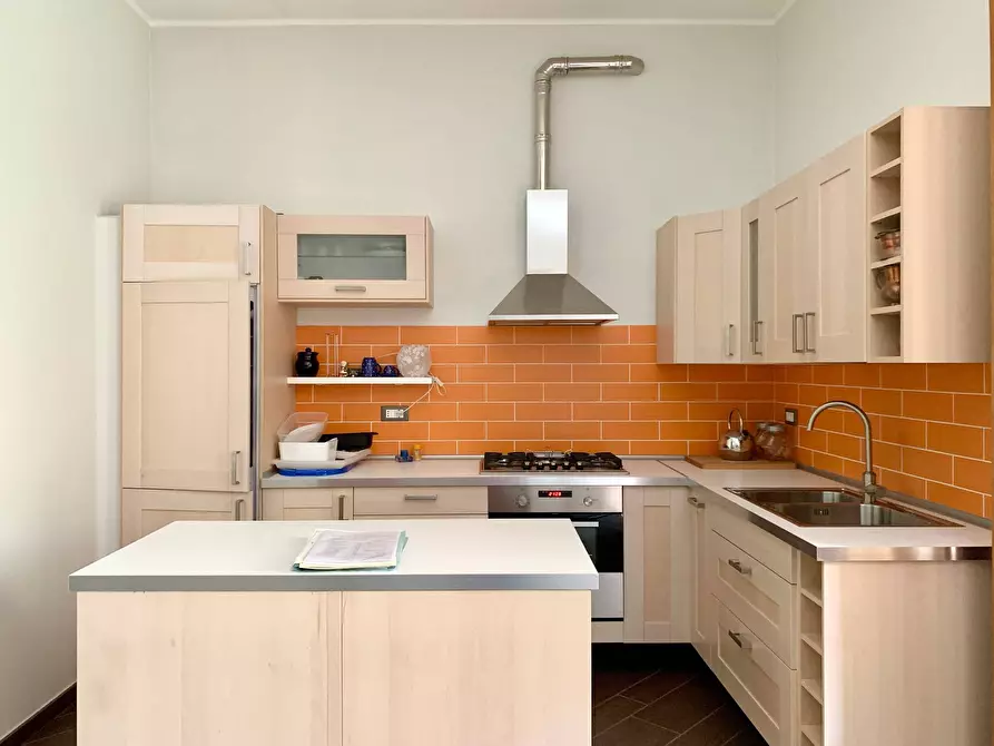 Immagine 4 di Appartamento in vendita  a Mantova