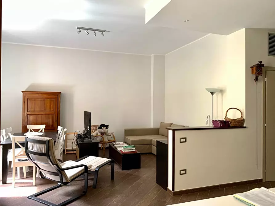 Immagine 12 di Appartamento in vendita  a Mantova