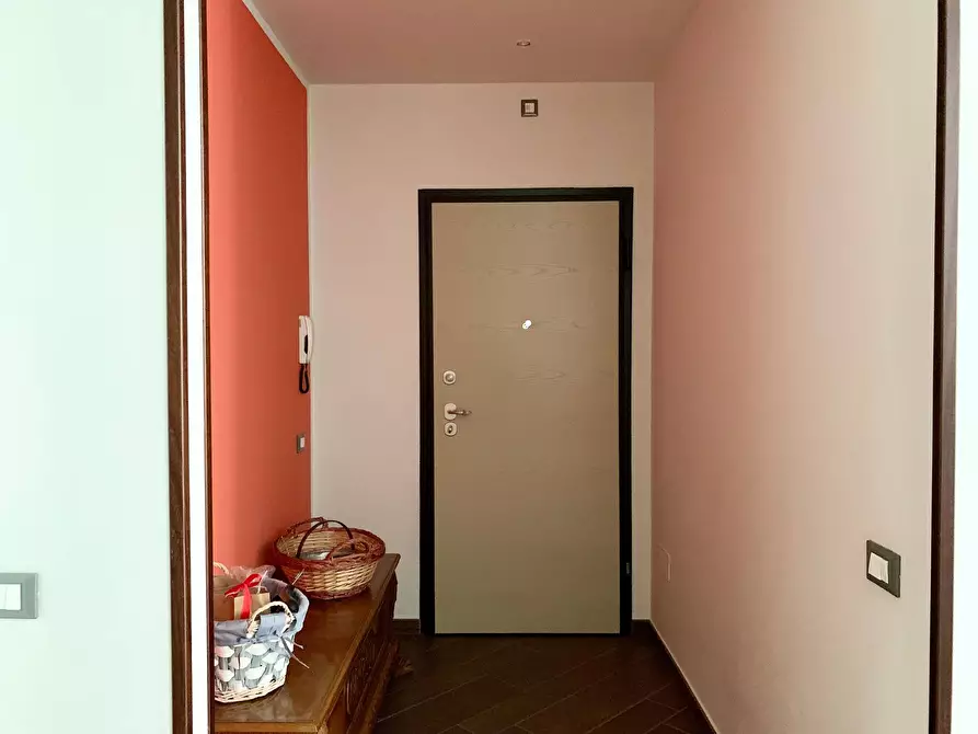 Immagine 10 di Appartamento in vendita  a Mantova