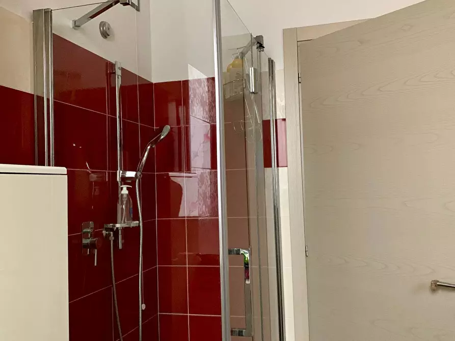 Immagine 21 di Appartamento in vendita  a Mantova