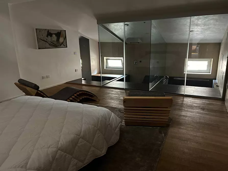 Immagine 13 di Attico in vendita  a Mantova