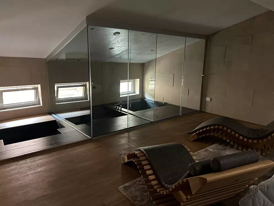 Immagine 14 di Attico in vendita  a Mantova