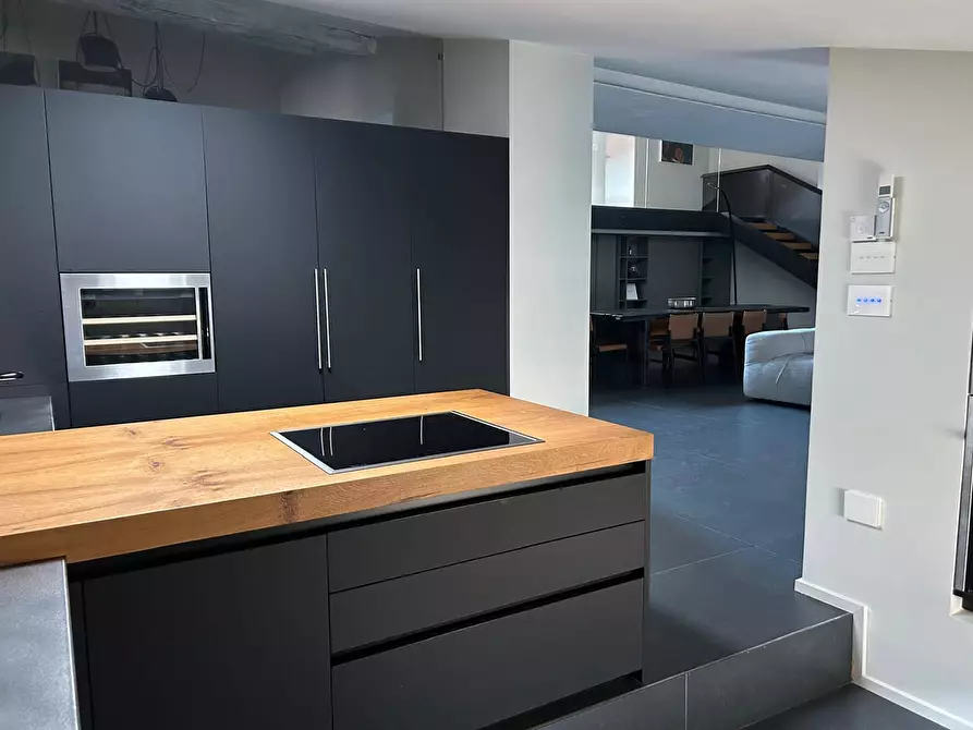 Immagine 8 di Attico in vendita  a Mantova