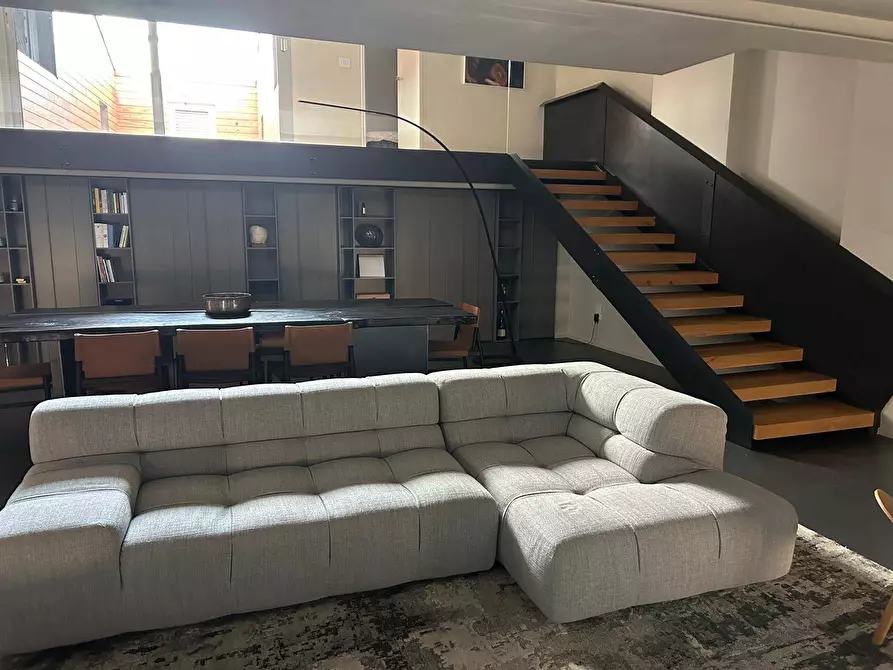 Immagine 3 di Attico in vendita  a Mantova