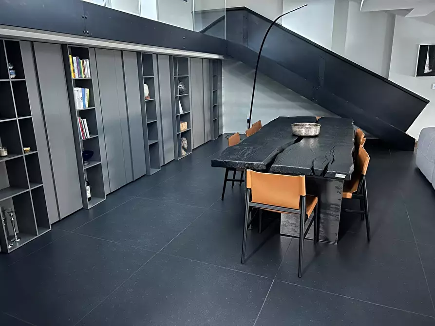 Immagine 4 di Attico in vendita  a Mantova