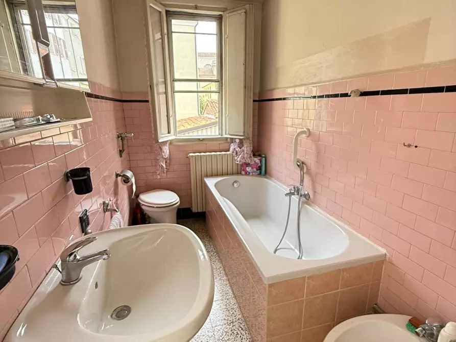 Immagine 21 di Casa indipendente in vendita  a Mantova