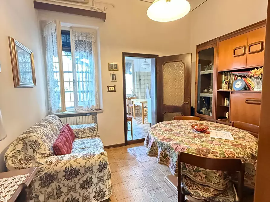 Immagine 12 di Casa indipendente in vendita  a Mantova