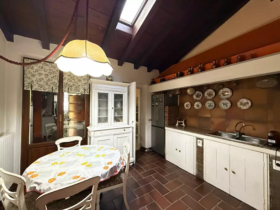 Immagine 30 di Casa indipendente in vendita  a Mantova