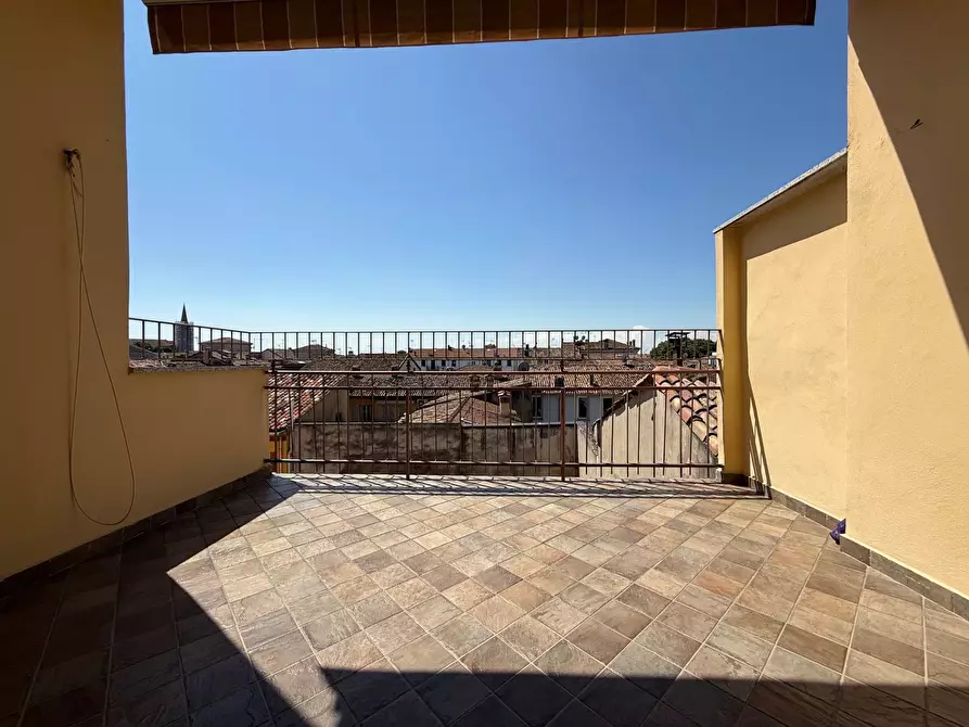 Immagine 2 di Appartamento in vendita  a Mantova