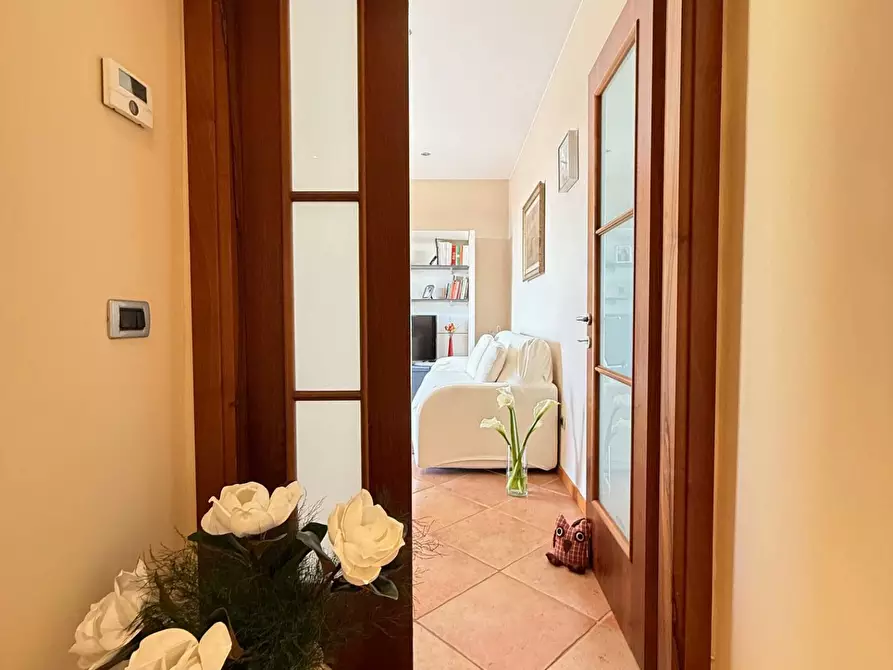 Immagine 11 di Appartamento in vendita  a Mantova