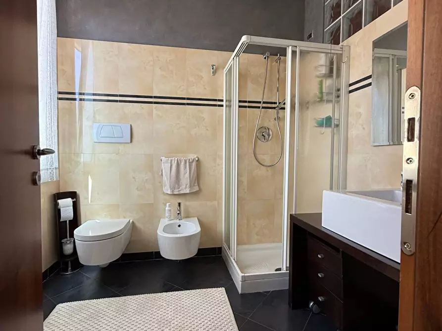 Immagine 14 di Appartamento in vendita  a Mantova