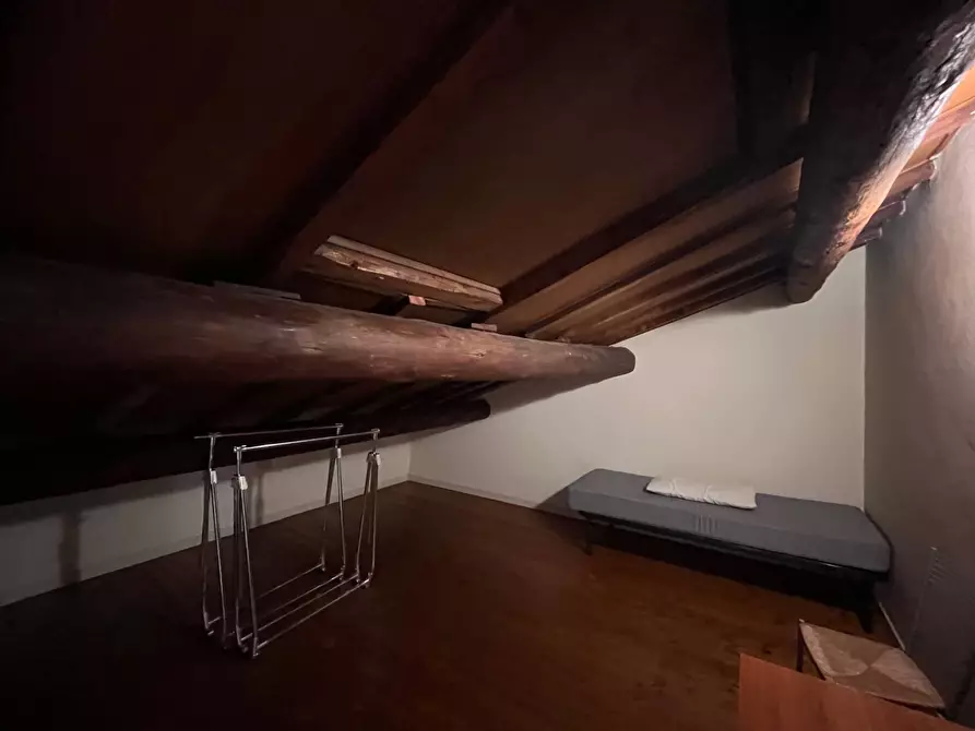 Immagine 17 di Appartamento in vendita  a Mantova