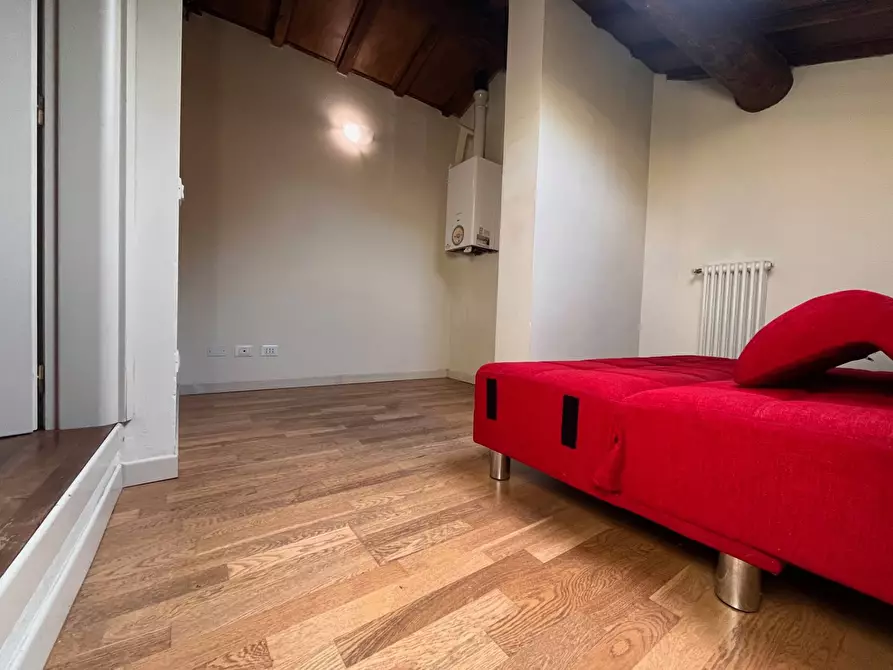 Immagine 12 di Appartamento in vendita  a Mantova