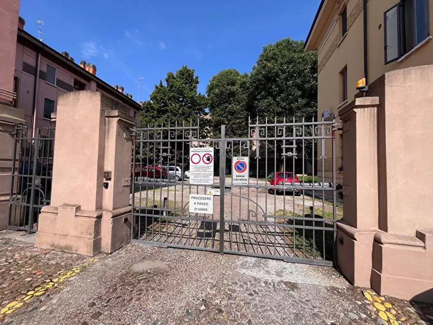 Immagine 16 di Appartamento in vendita  a Mantova