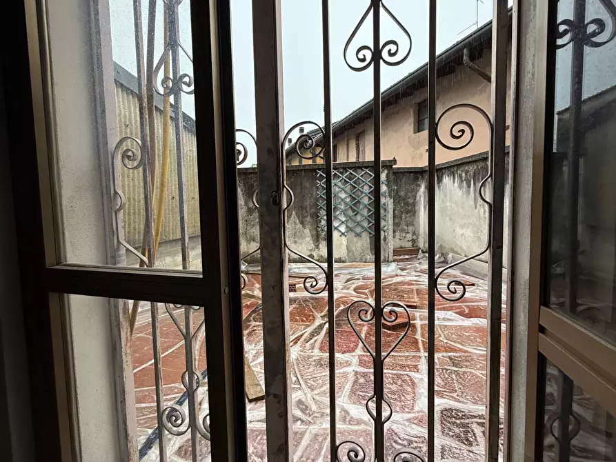 Immagine 15 di Appartamento in vendita  a Mantova