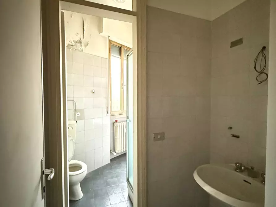 Immagine 18 di Appartamento in vendita  a Mantova