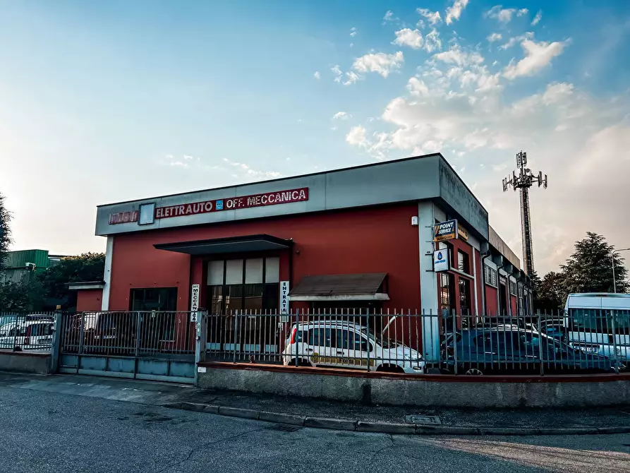 Immagine 4 di Capannone industriale in vendita  a Mantova