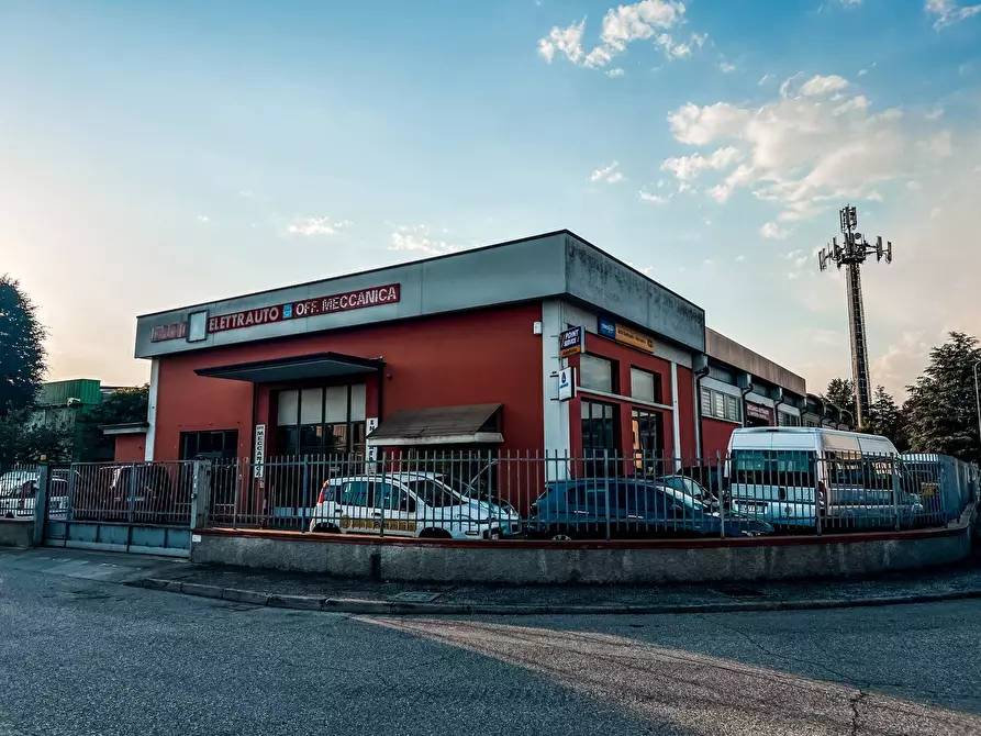 Immagine 9 di Capannone industriale in vendita  a Mantova