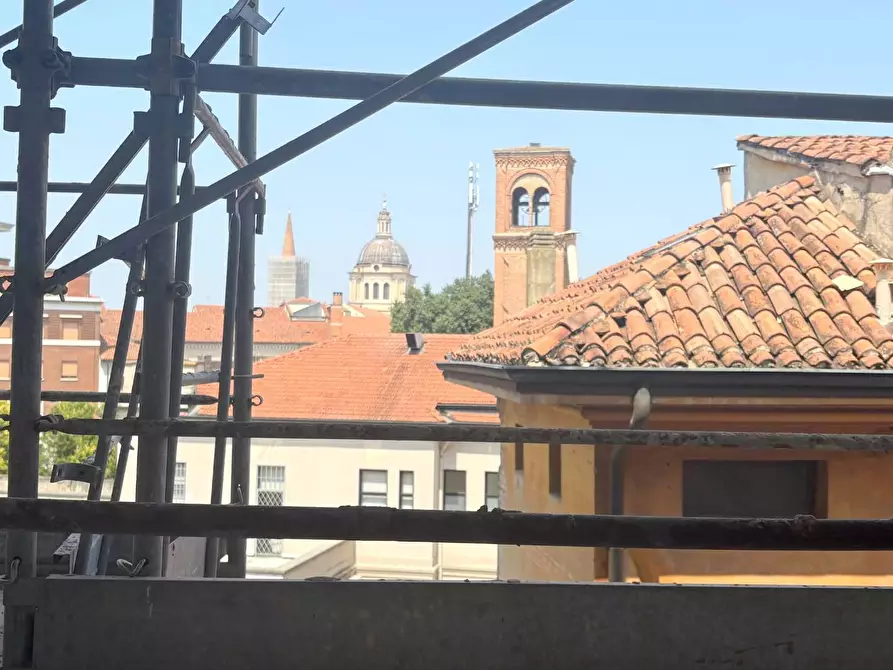 Immagine 2 di Appartamento in vendita  a Mantova