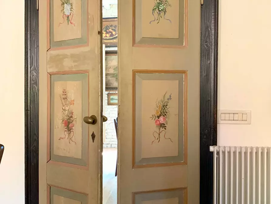 Immagine 7 di Casa indipendente in vendita  a Mantova